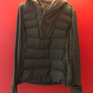 Lululemon pullover sweatshirt/coat size 12